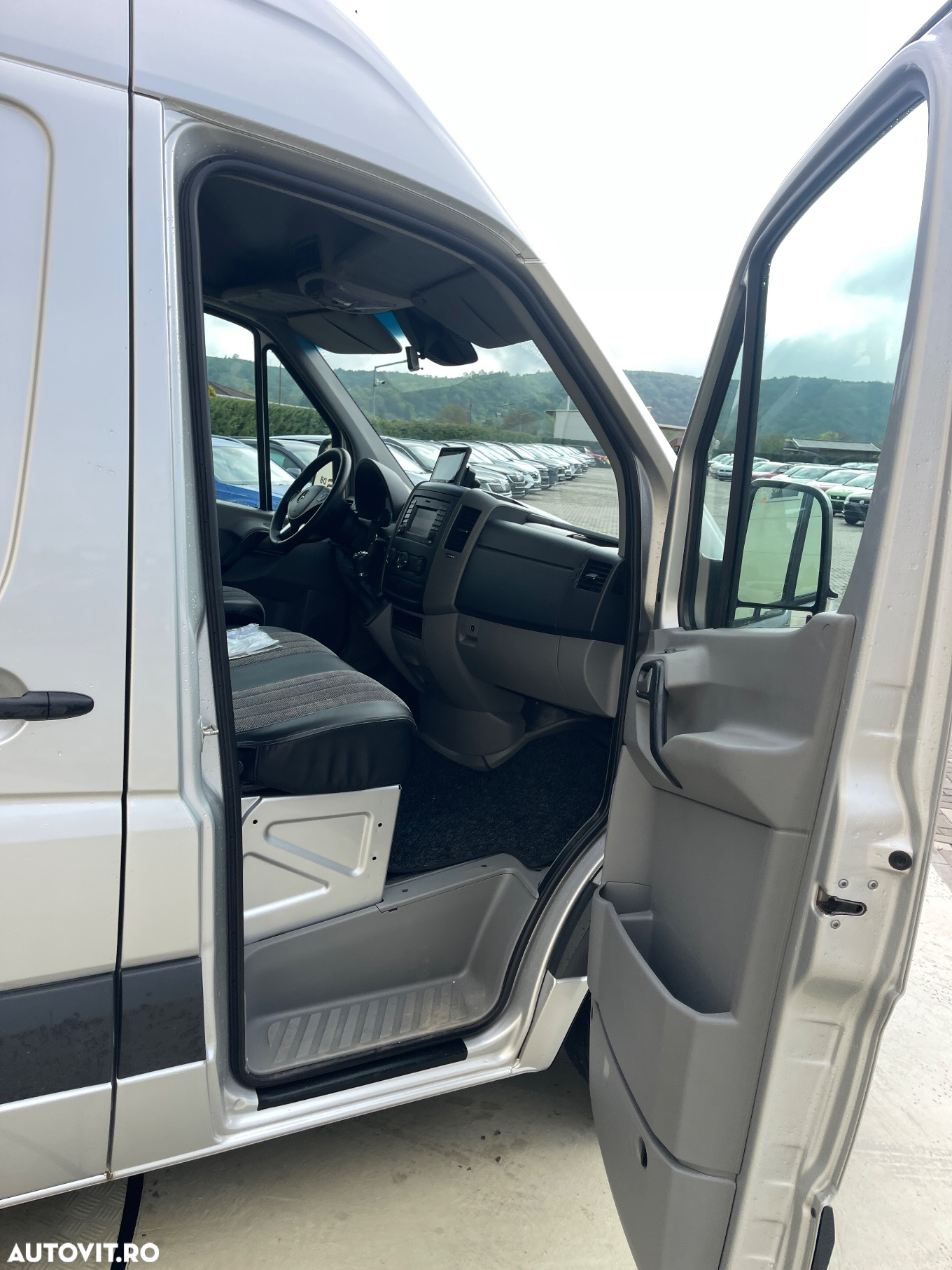 Mercedes-Benz Sprinter 316CDI  AUTOMAT MEDIU  2CULISANTE - 17
