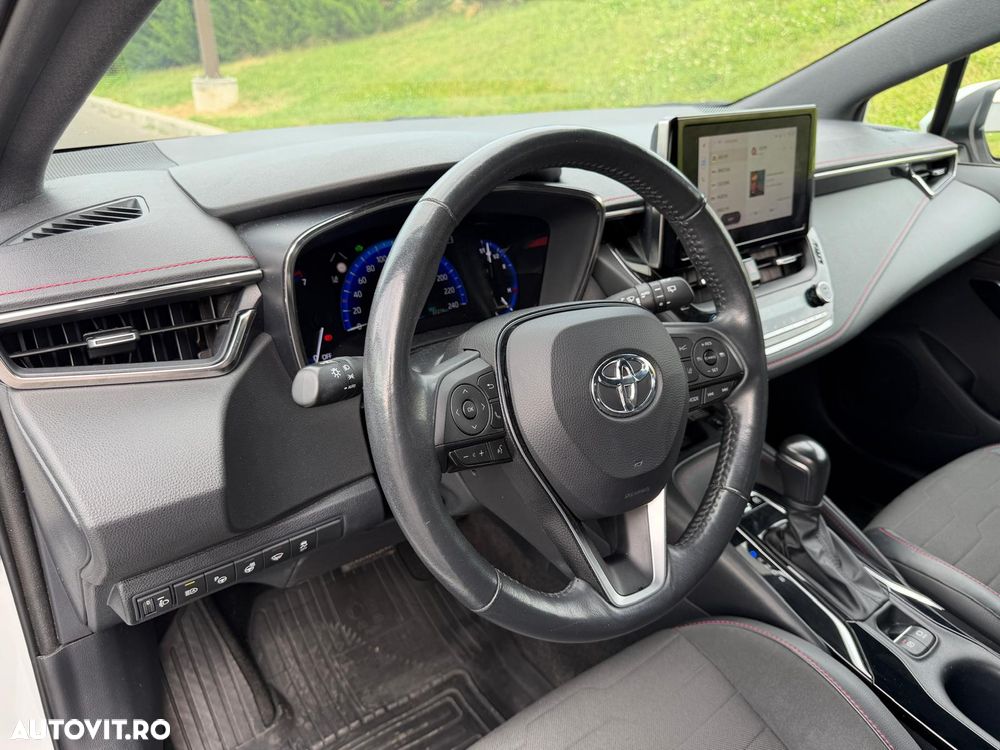 Toyota Corolla - 26