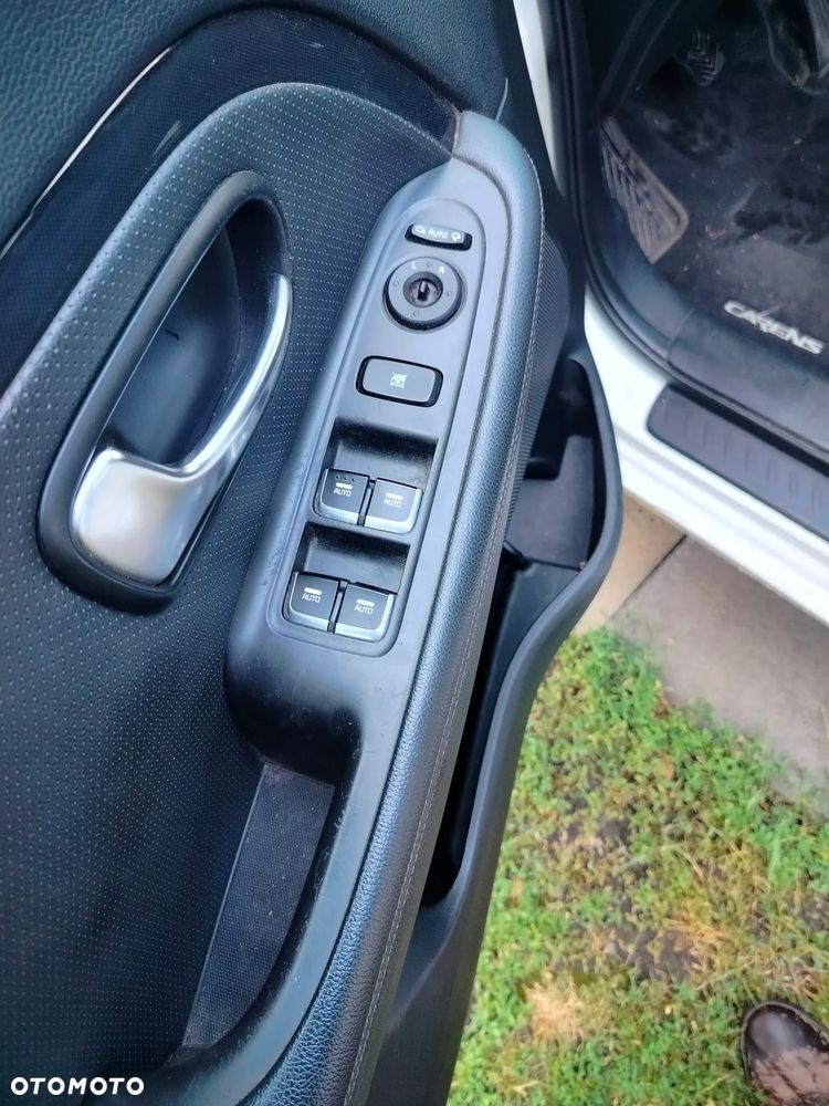 Kia Carens 1.7 CRDi Spirit - 20
