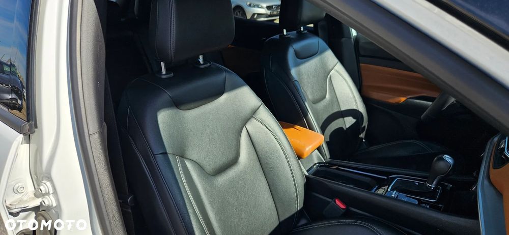 Jeep Compass - 28