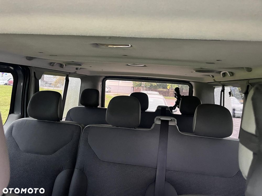 Opel Vivaro - 8