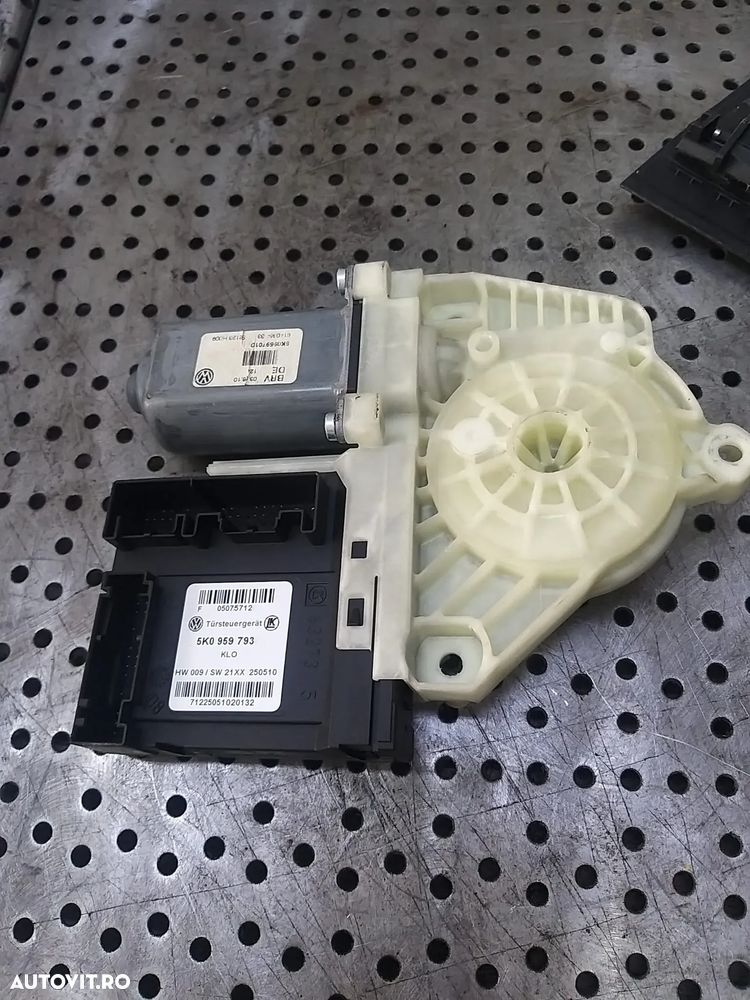 Motoras macara stanga fata vw golf 6 5k scurt 964968101 7746021001 5k0959793 5k0959701d - 3