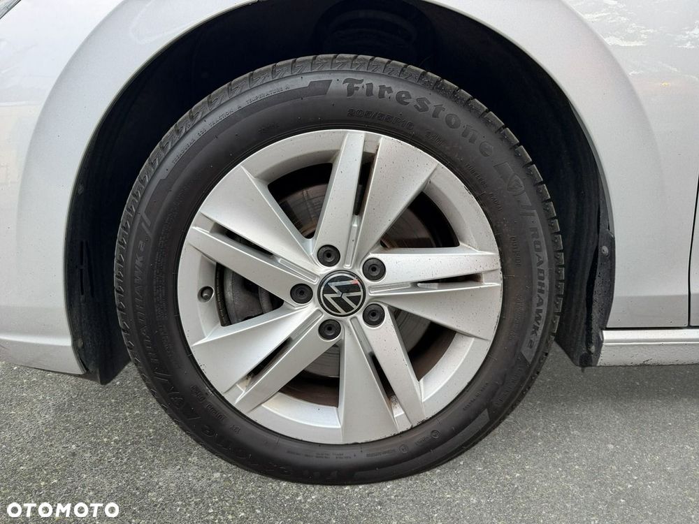 Volkswagen Golf - 9