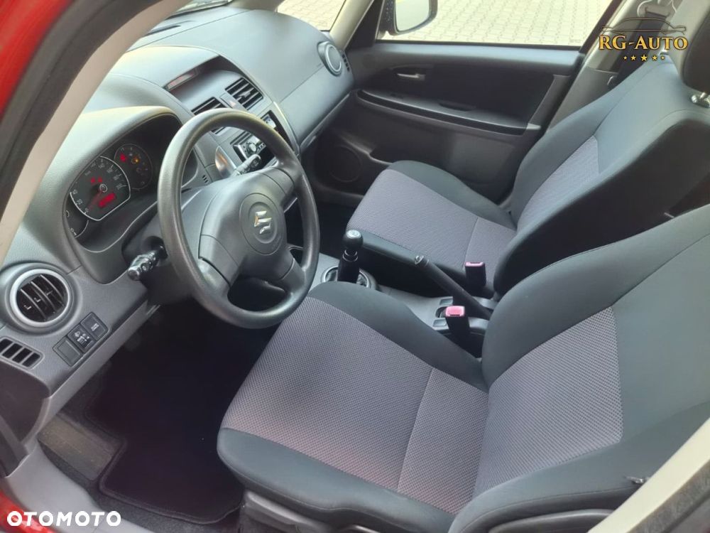 Suzuki SX4 - 37