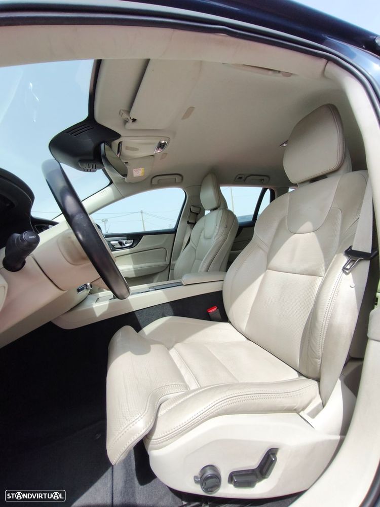 Volvo V60 2.0 D4 Inscription Geartronic - 24