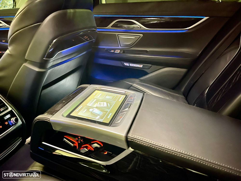 BMW 730 d Pack M - 15