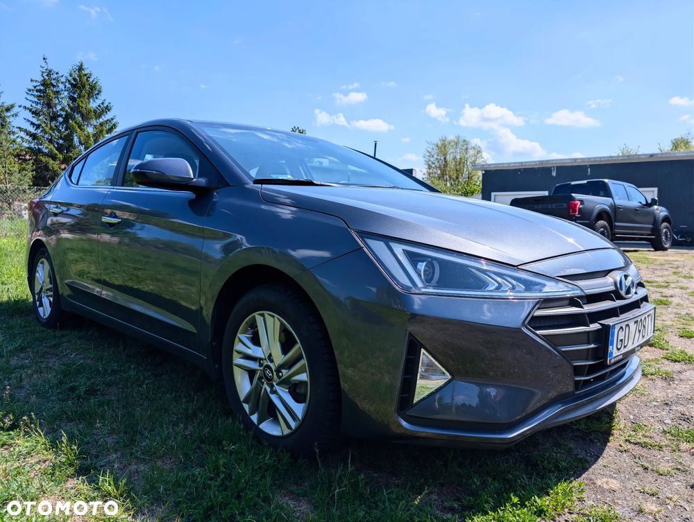 Hyundai Elantra 1.6 Comfort - 2
