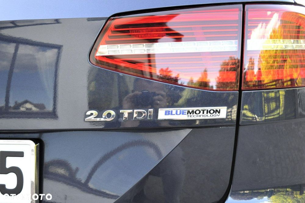 Volkswagen Passat - 14