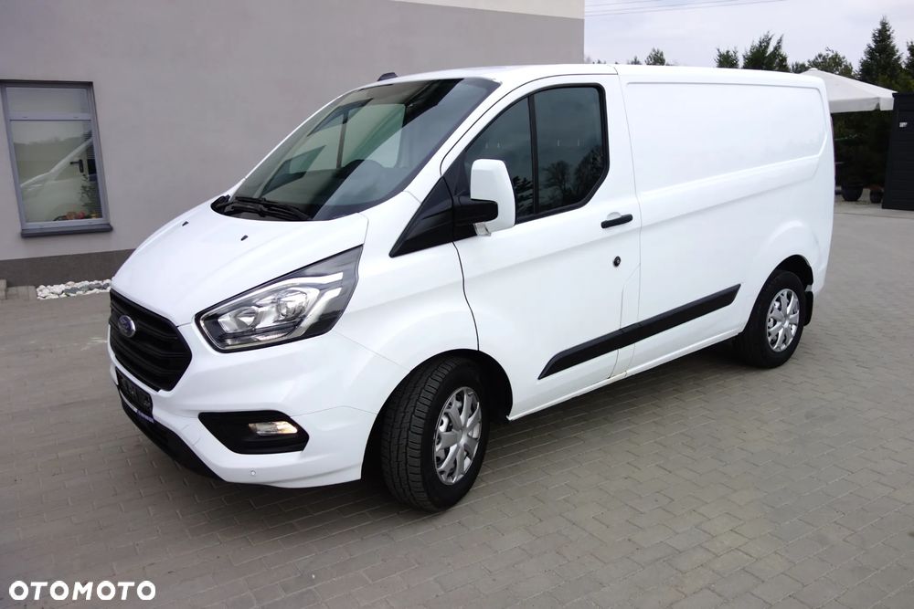 Ford Transit Custom Automat 2.0 Ecoblue 130 KM L1H1 Klima - 15