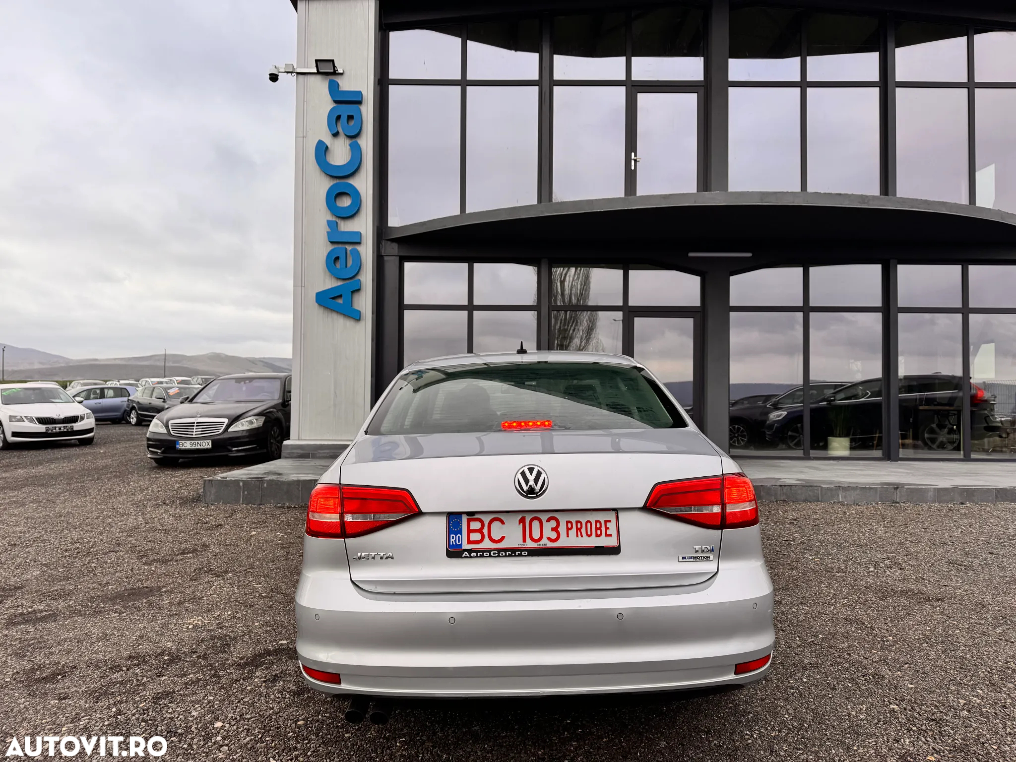 Volkswagen Jetta 2.0 TDI DSG BlueMotion Technologie - 8