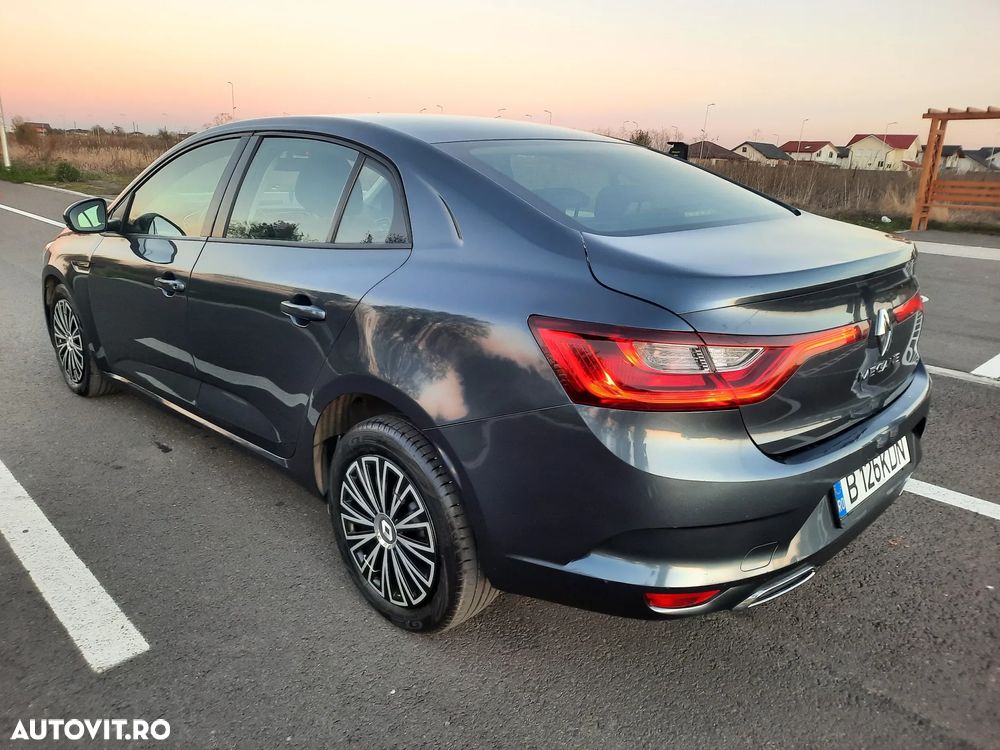 Renault Megane TCe 114 GPF Zen - 7