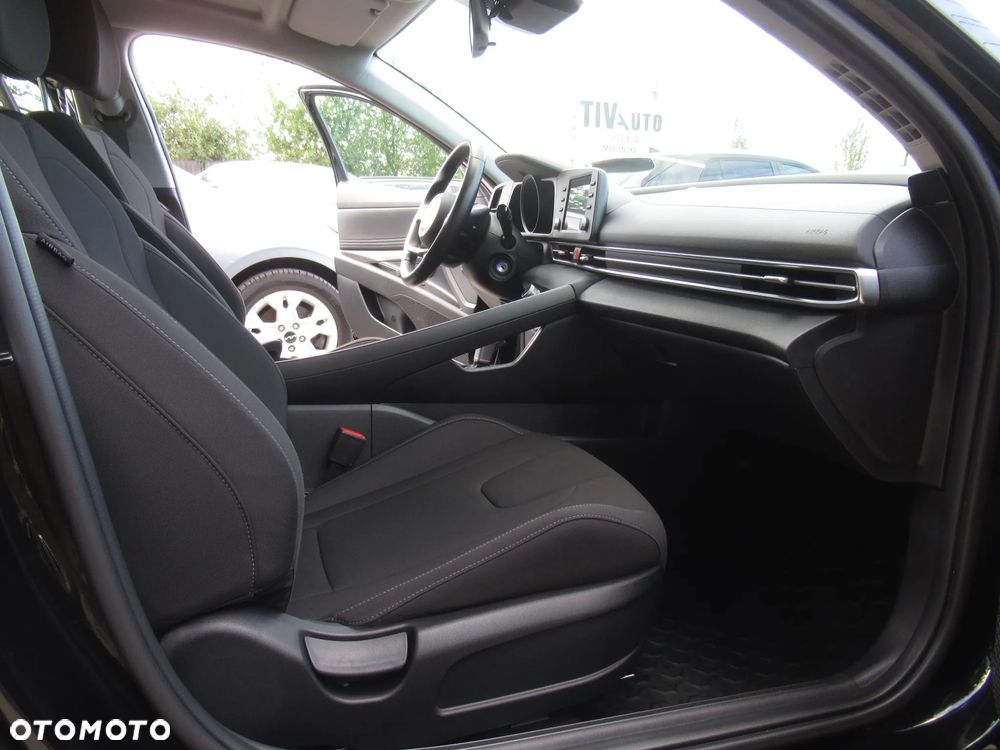 Hyundai Elantra 1.6 Smart CVT - 9