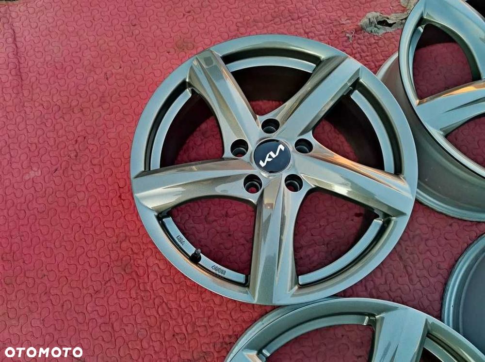 KOŁA całoroczne 16' KIA SPORTAGE - ET45 - 5x114,3 - 215/65/16 - 4