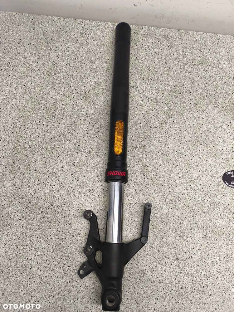 Laga prawa, amortyzator prawy, zawieszenie przód, przednie Triumph Trident 660 2022 - 1