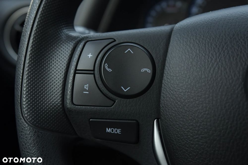 Toyota Auris 1.33 VVT-i Active - 19