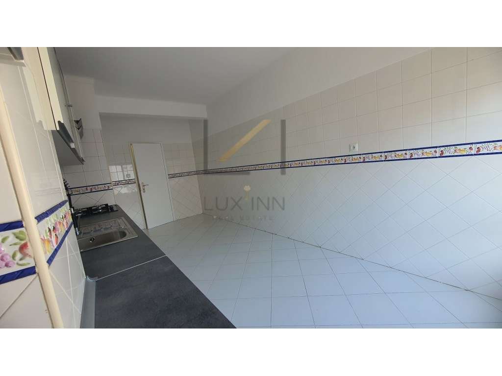 T2 Renovado em Paio Pires - Grande imagem: 3/21