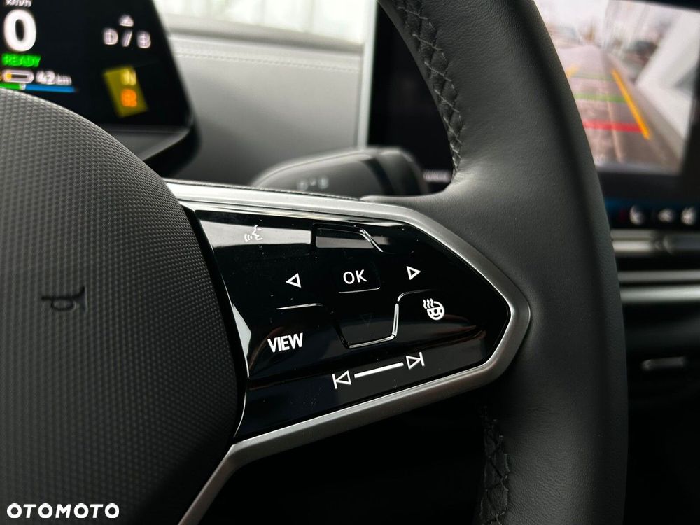 Volkswagen ID.4 - 11