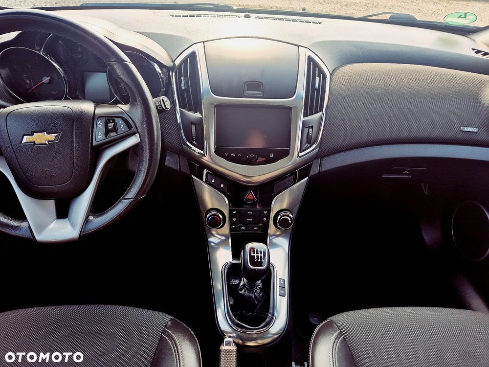 Chevrolet Cruze 1.4T LTZ - 23