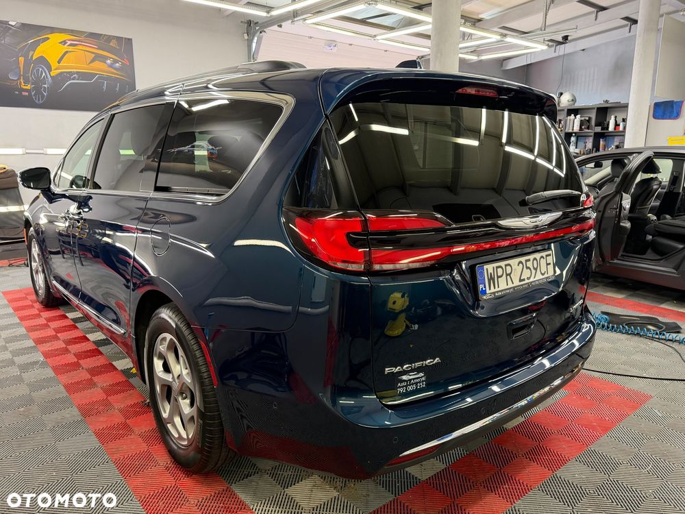 Chrysler Pacifica - 9