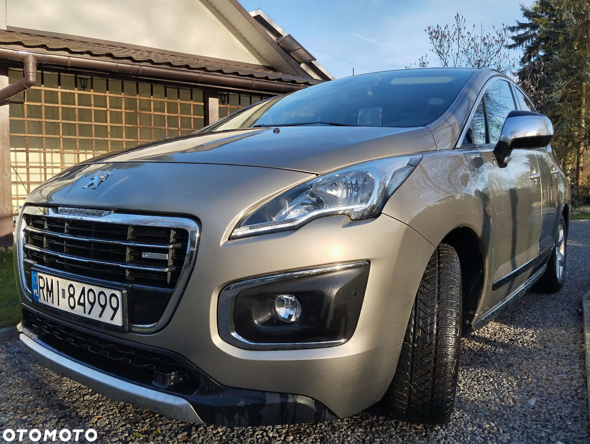 Peugeot 3008 2.0 HDi HYbrid4 - 2