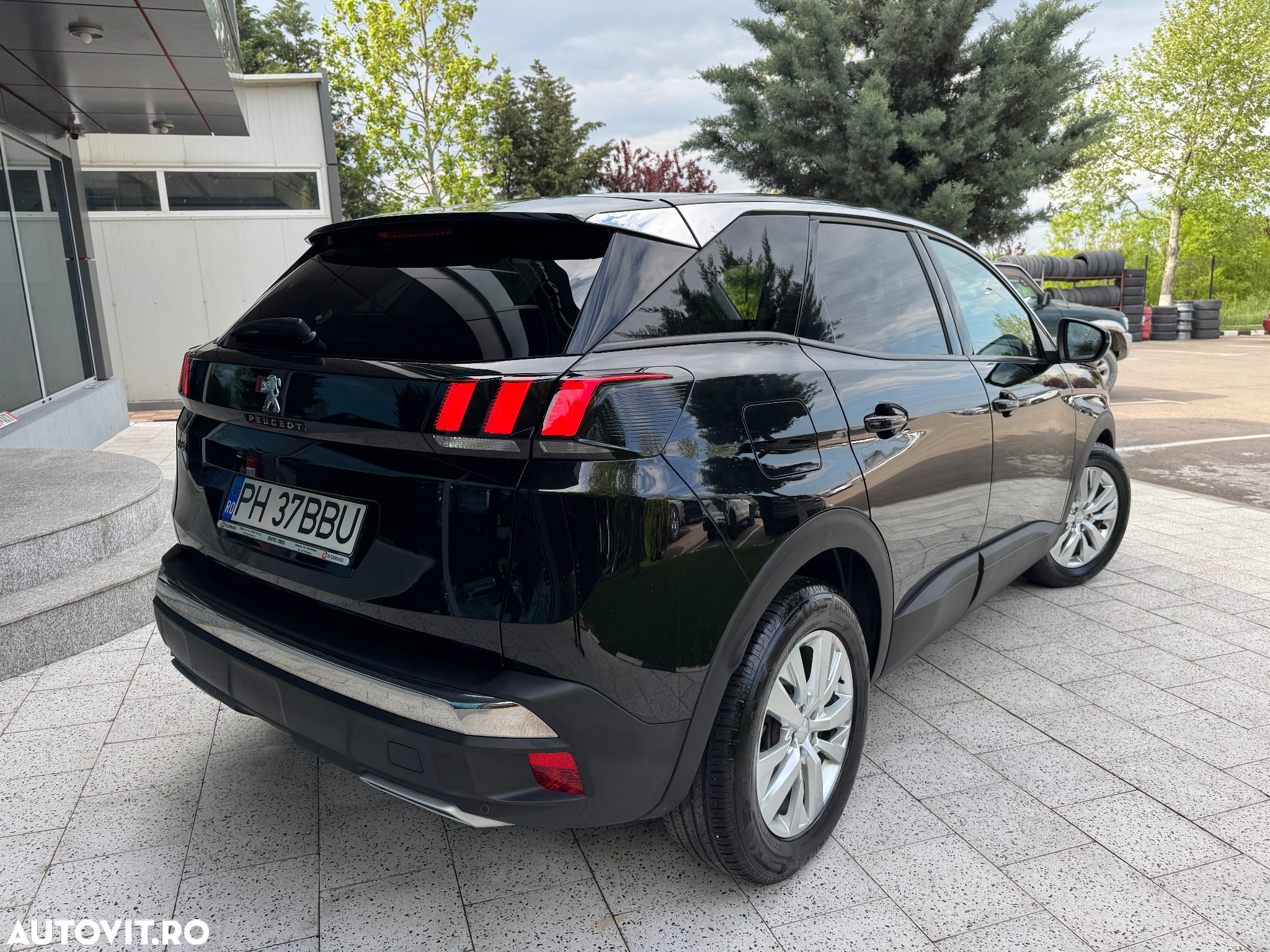 Peugeot 3008 1.6 BlueHDI S&S EAT6 Allure - 2