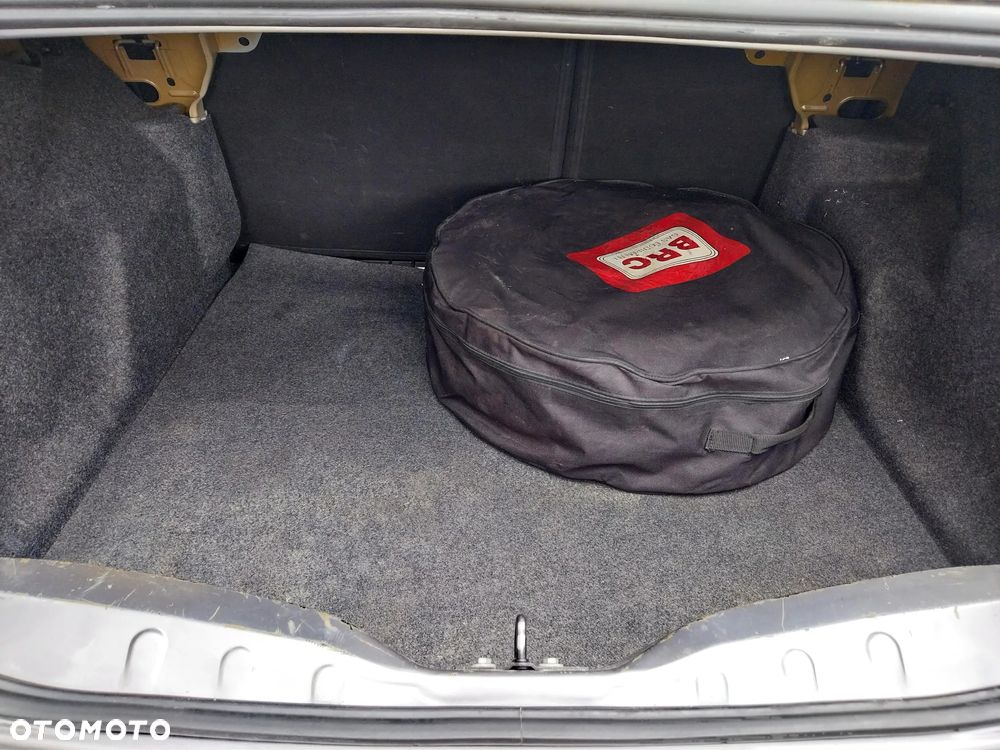 Citroën C-Elysée 1.6 VTi MoreLife - 17