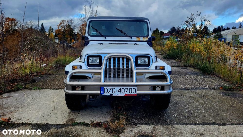 Jeep Wrangler - 10