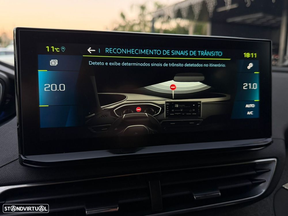 Peugeot 3008 1.6 Hybrid Allure e-EAT8 - 51