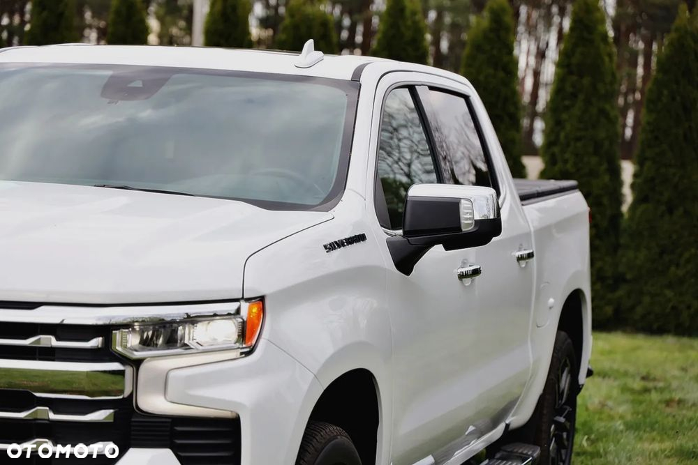 Chevrolet Silverado - 2