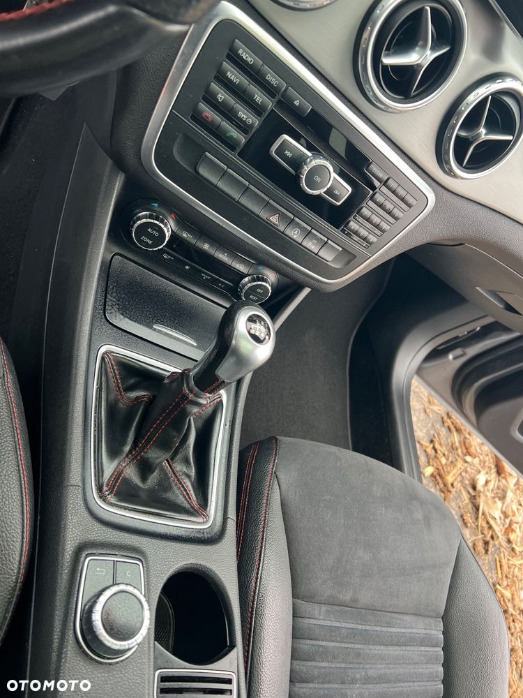 Mercedes-Benz GLA - 18