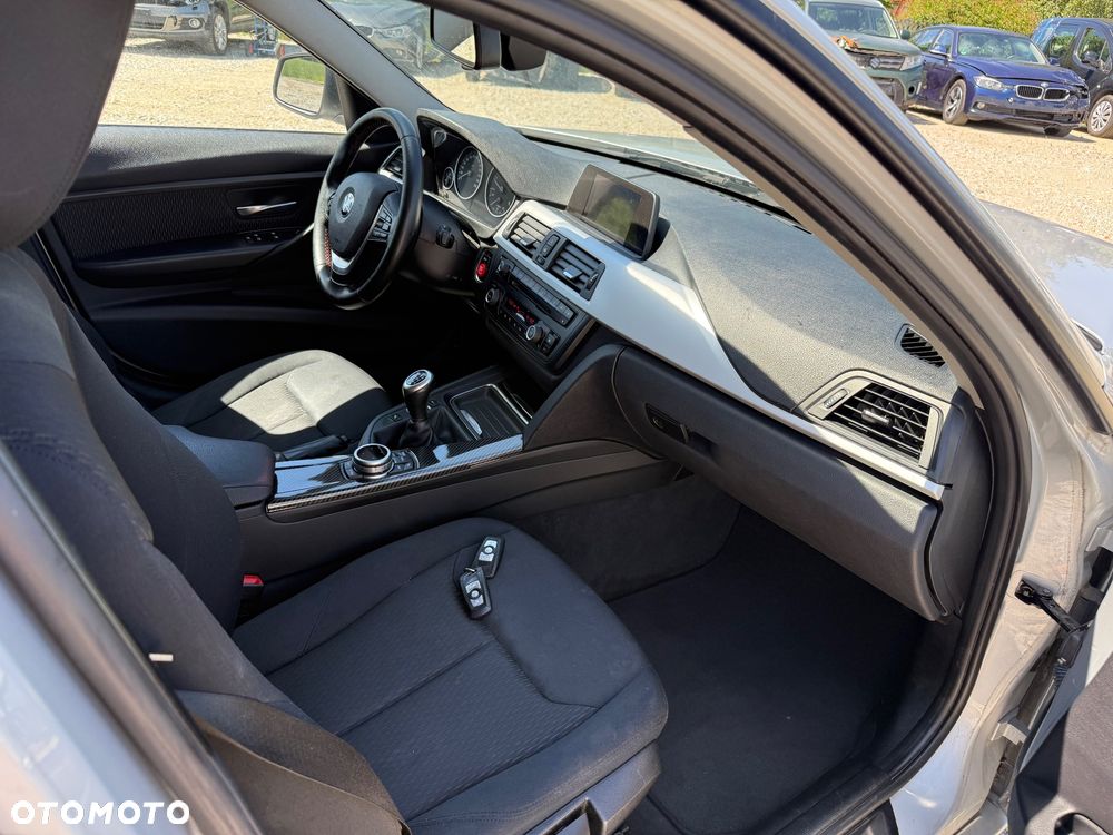 BMW Seria 3 316d M Sport - 17
