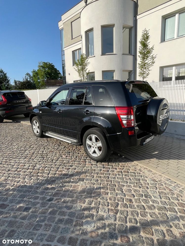Suzuki Grand Vitara 2.0 De luxe - 8