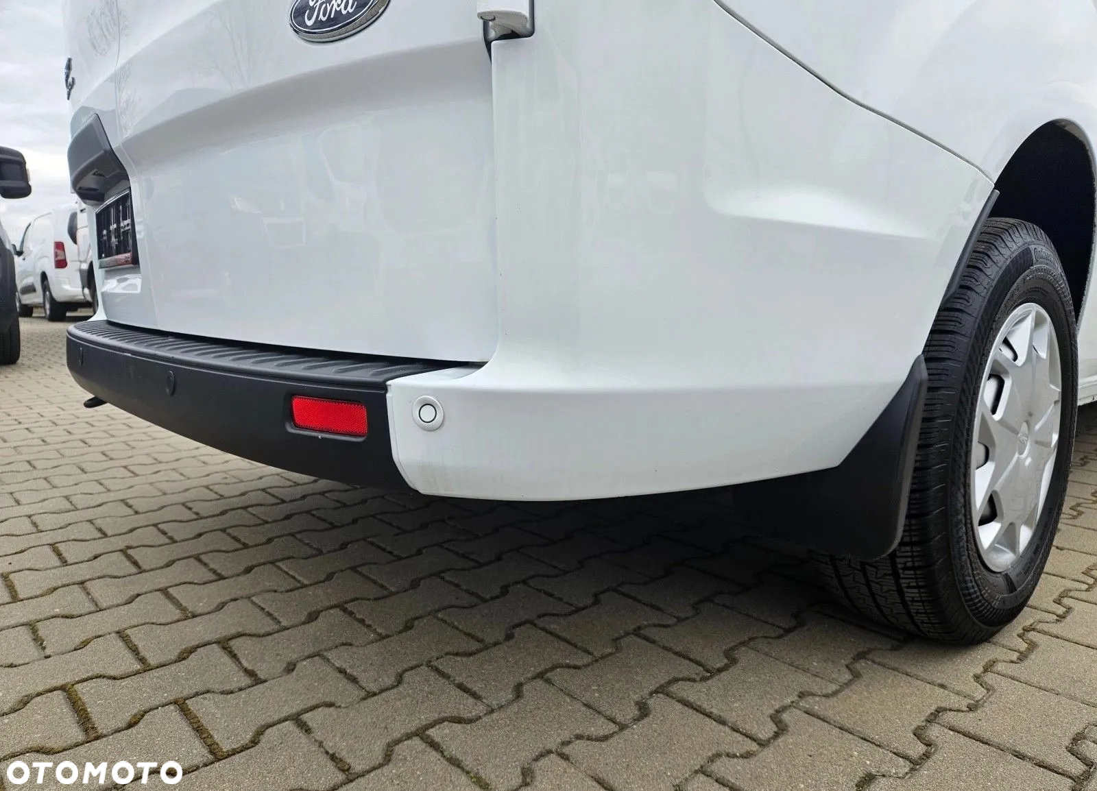 Ford Transit Custom - 12