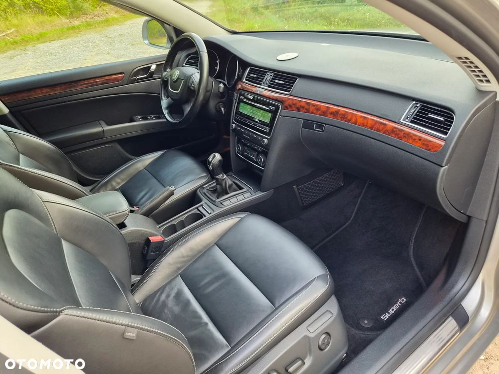 Skoda Superb 1.8 TSI Platinum - 19