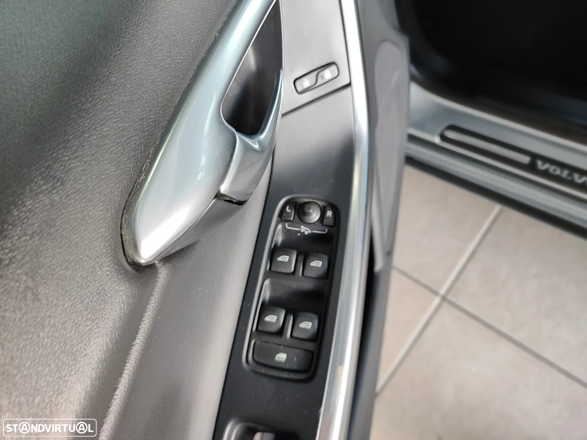 Volvo V60 D3 Geartronic Summum - 22