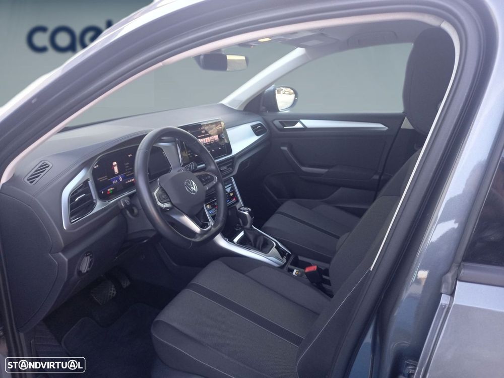 VW T-Roc 1.5 TSI Urban DSG - 10