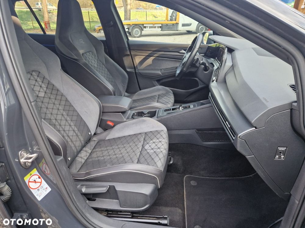 Volkswagen Golf - 12