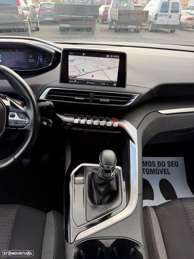 Peugeot 3008 1.5 BlueHDi Active - 16