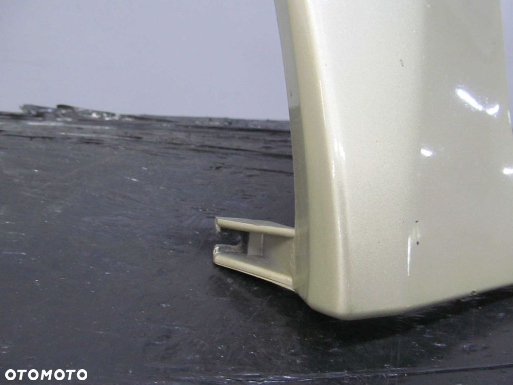 SUBARU FORESTER II LISTWA POD LAMPE HOKEJ LEWA 93H 02/06 - 2