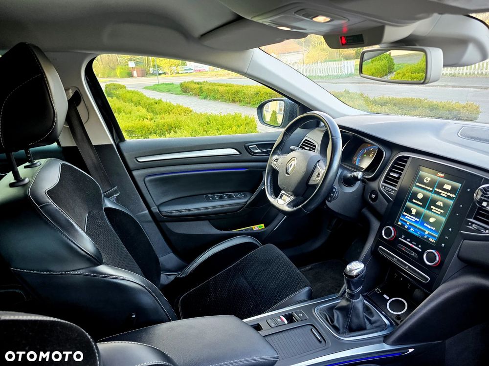 Renault Megane ENERGY TCe 130 LIMITED - 26