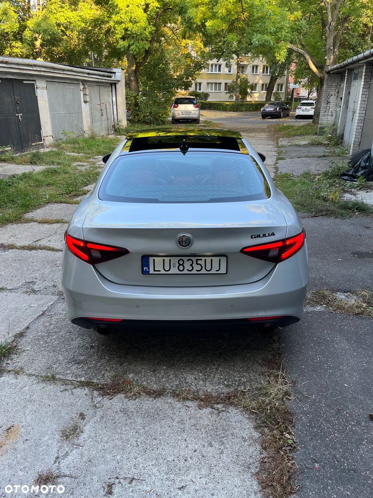 Alfa Romeo Giulia 2020 photo 4