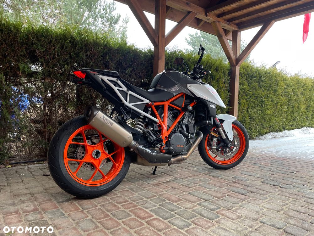 KTM Super Duke - 1