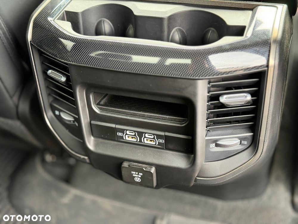 Dodge RAM 1500 5.7 4x4 - 30