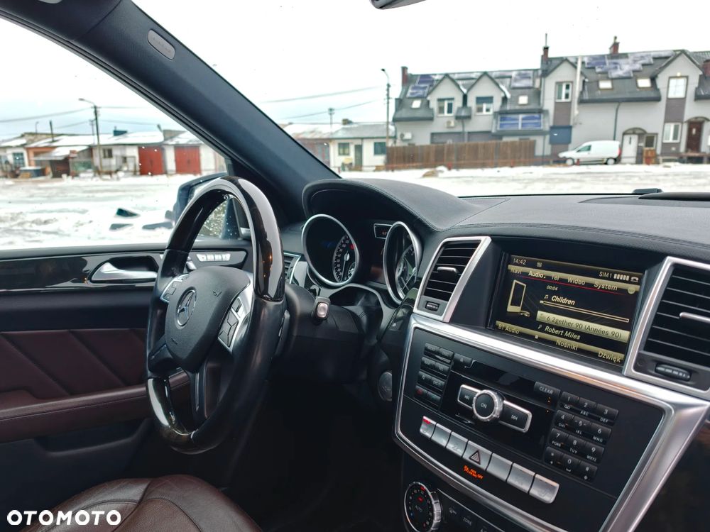 Mercedes-Benz GL 350 BlueTEC 4Matic 7G-TRONIC - 16