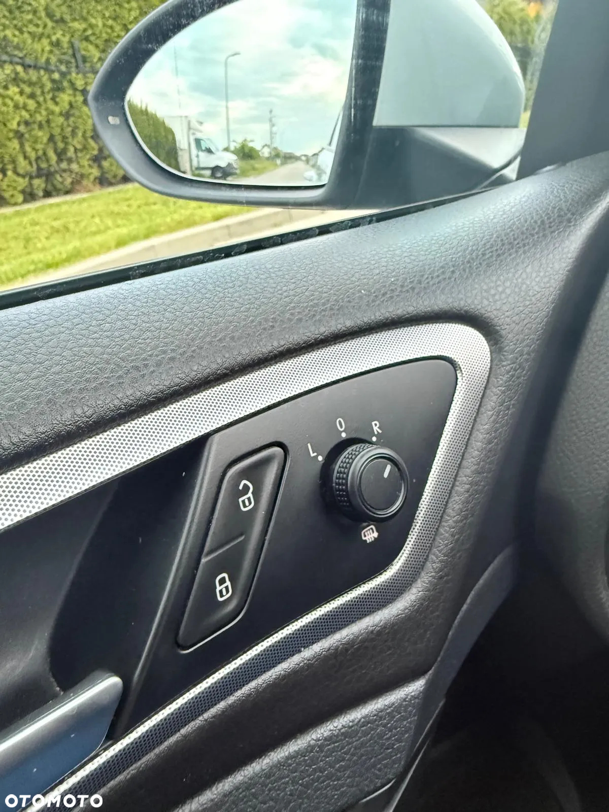 Volkswagen Golf VII 1.6 TDI BMT Start - 18