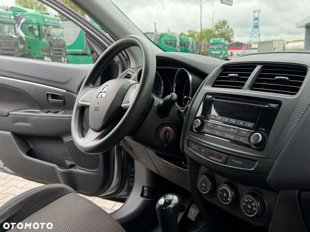 Mitsubishi ASX 1.6 Inform - 15