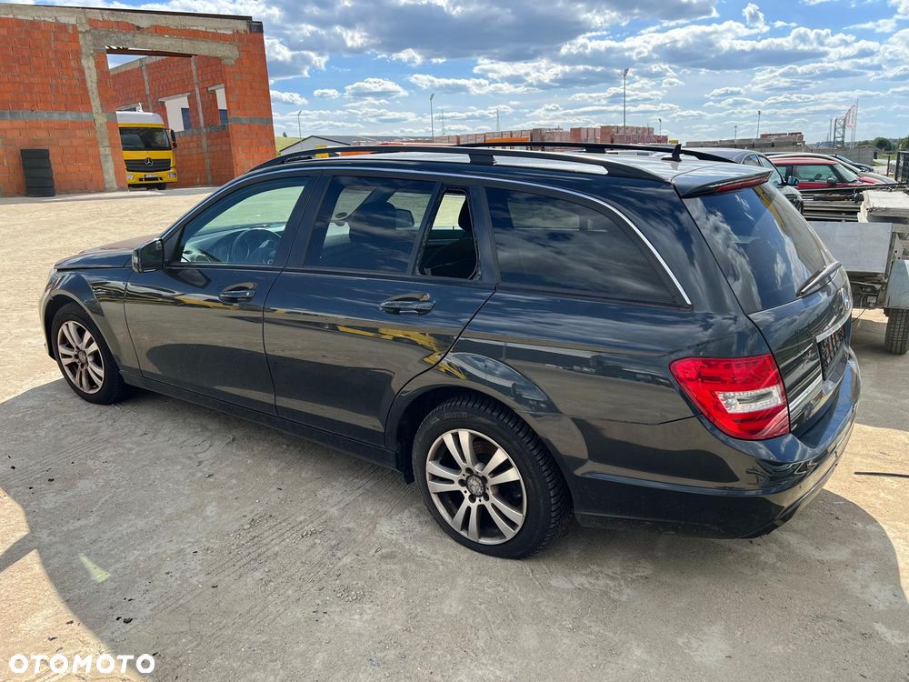 Mercedes C-klasa W204 Lift 2012 kombi C200 (183U) części zderzak maska błotnik klapa deska fotele drzwi lampy - 4