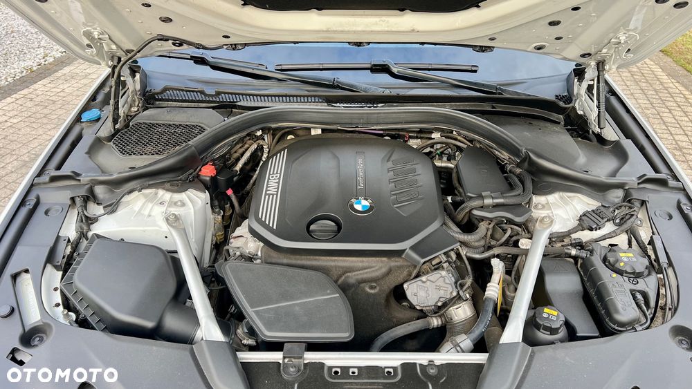 BMW Seria 5 520d xDrive Sport Line sport - 18