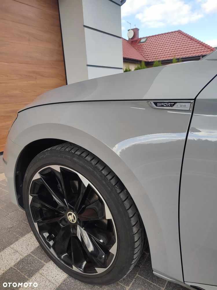 Skoda Superb 2.0 TDI SCR 4x4 Sportline DSG - 8