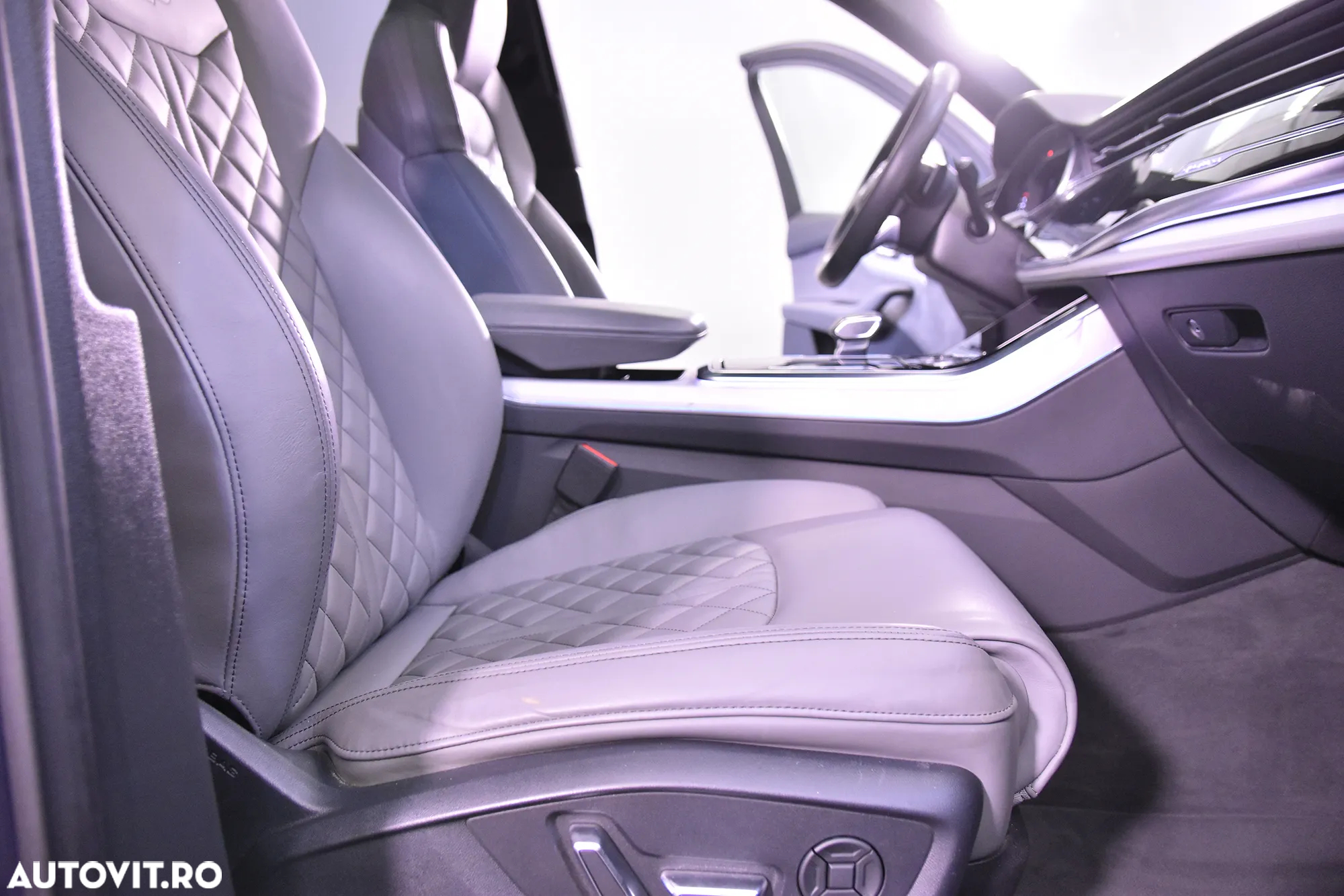 Audi SQ7 quattro Tiptronic - 11